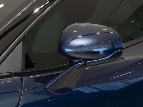 Used 2023 McLaren GT RWD image 40