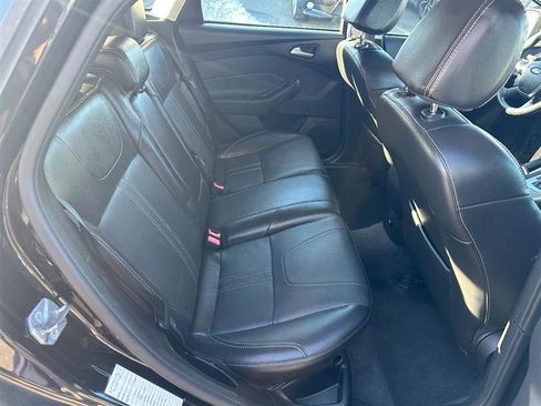 Used 2014 Ford Focus SE w/ Equipment Group 201A image 22