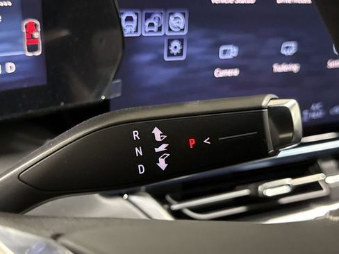 New 2026 Chevrolet Equinox EV LT w/ Convenience Package II image 17