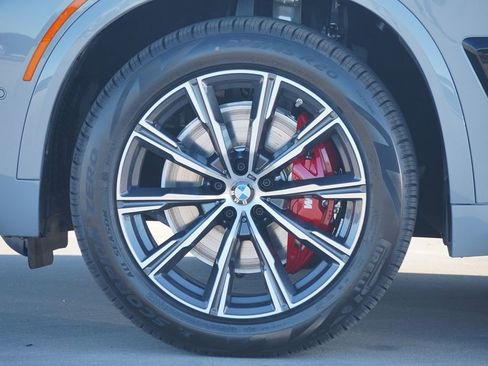 New 2026 BMW X5 xDrive40i w/ M Sport Package image 5