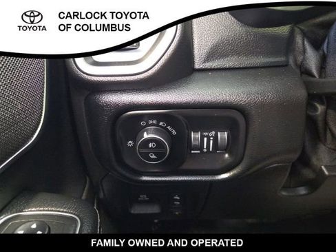 Used 2019 RAM 1500 Laramie AWD/4WD image 23