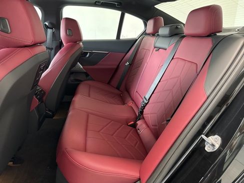 Used 2025 BMW i5 xDrive40 w/ Premium Package image 43