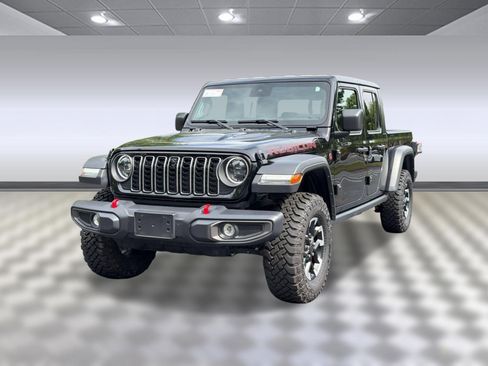 Used 2025 Jeep Gladiator Rubicon w/ Technology Group AWD/4WD image 1