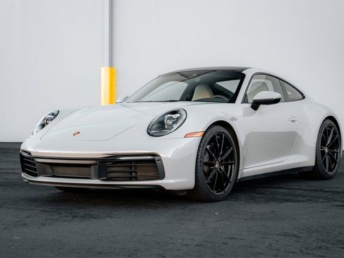 Used 2022 Porsche 911 Carrera image 24