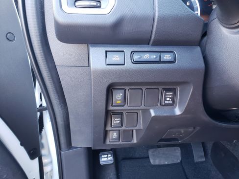 Used 2022 Nissan Frontier SV w/ Technology Package image 14