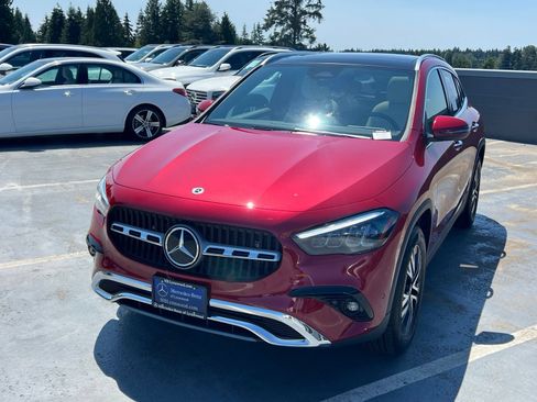 Used 2026 Mercedes-Benz GLA 250 4MATIC image 5