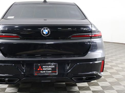 Used 2023 BMW 760i xDrive w/ Executive Package AWD/4WD image 18