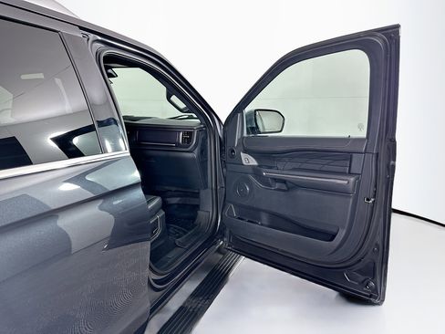 Used 2022 Ford Expedition Platinum image 35