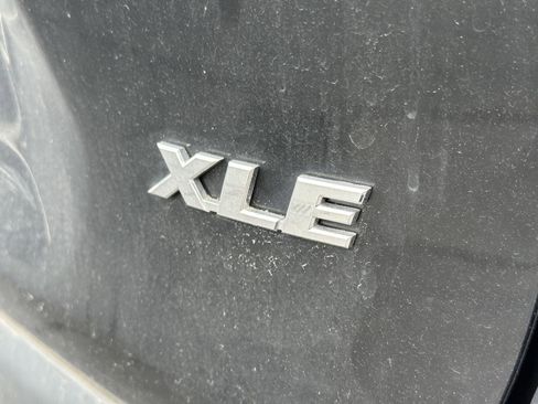Certified 2023 Toyota RAV4 XLE FWD image 10