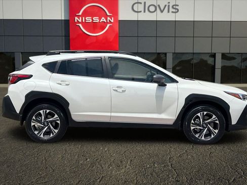 Used 2024 Subaru Crosstrek 2.0i Premium w/ Popular Package #3 AWD/4WD image 9