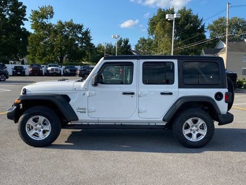 Used 2019 Jeep Wrangler Unlimited Sport S AWD/4WD image 2