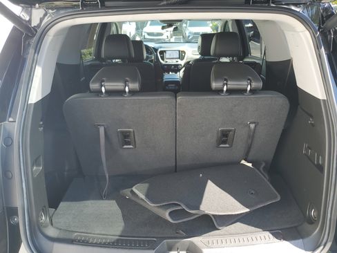 Certified 2023 GMC Acadia SLT w/ Elevation Edition FWD image 8