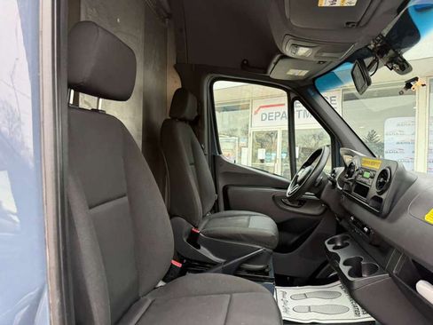 Used 2019 Mercedes-Benz Sprinter 170 image 27