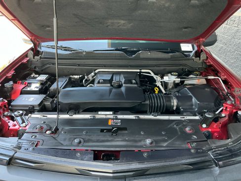Used 2025 Chevrolet Colorado Trail Boss AWD/4WD image 18