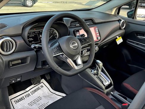 New 2025 Nissan Versa SR w/ Trunk Package image 8