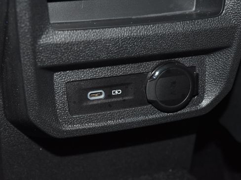 Used 2022 Volkswagen Tiguan SE AWD/4WD image 21