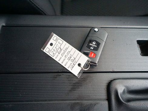 Used 2008 MAZDA MX-5 Miata Sport image 22