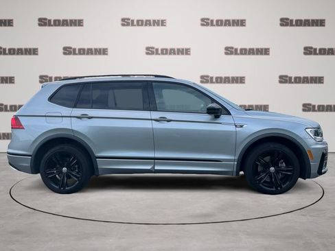 Used 2019 Volkswagen Tiguan SEL Premium R-Line w/ 3rd Row Seat Package AWD/4WD image 6