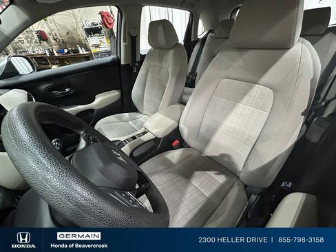 Used 2023 Honda HR-V LX image 26
