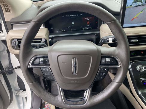 Certified 2022 Lincoln Nautilus AWD w/ Premium Package image 32