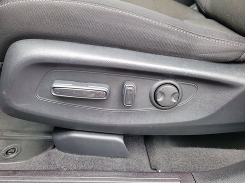 Certified 2025 Honda CR-V EX image 23