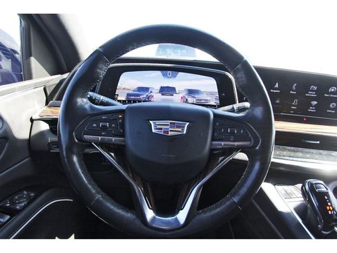 Used 2022 Cadillac Escalade ESV Premium Luxury image 8