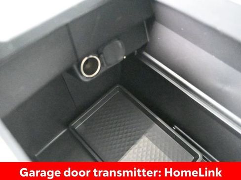 Certified 2025 Toyota Grand Highlander AWD image 25