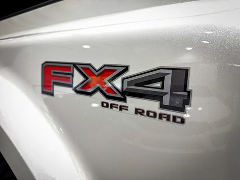 Used 2025 Ford F450 Platinum w/ Platinum Plus Package AWD/4WD image 9