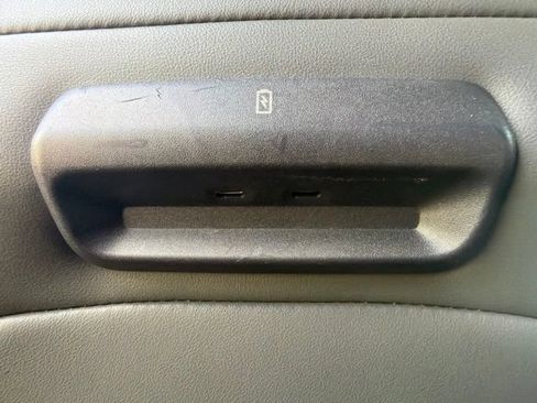 Used 2025 Ford Expedition Max Active AWD/4WD image 24