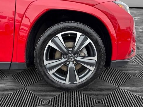 Used 2023 Lexus UX 250h AWD w/ Premium Package image 31