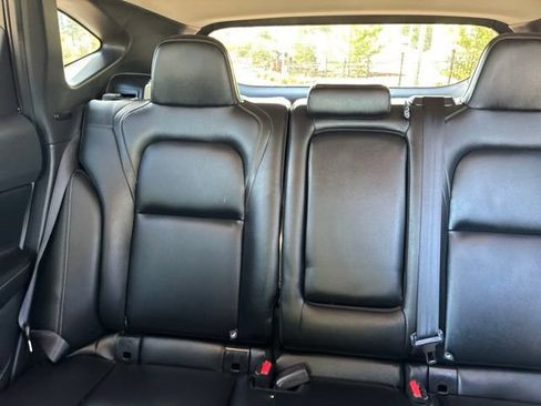 Used 2025 Nissan Murano SV AWD/4WD image 17