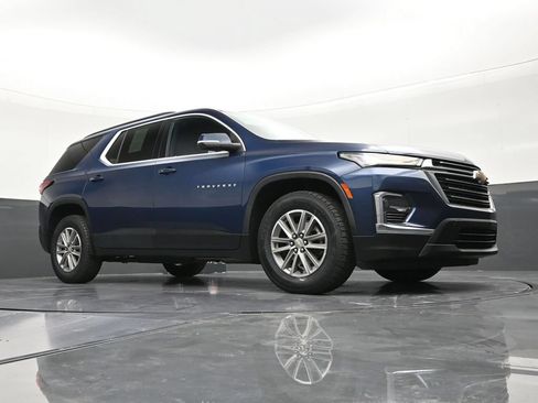 Used 2023 Chevrolet Traverse LT FWD image 26