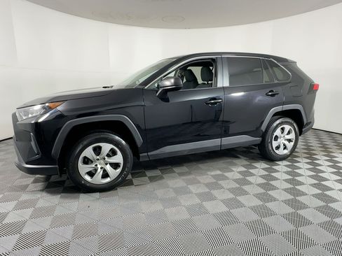 Used 2022 Toyota RAV4 LE image 20
