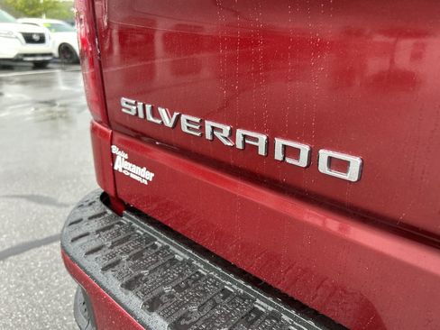 Used 2021 Chevrolet Silverado 1500 RST AWD/4WD image 11