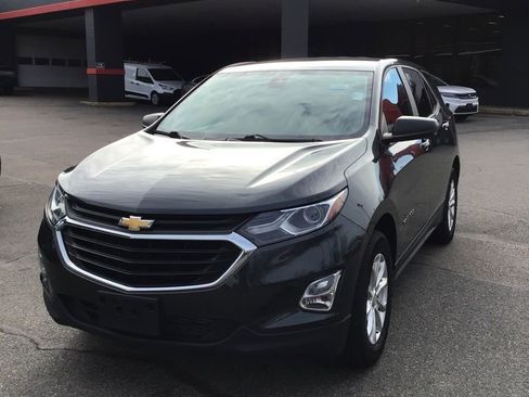 Used 2020 Chevrolet Equinox LS image 1