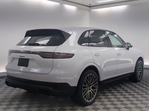 Certified 2022 Porsche Cayenne Platinum Edition AWD/4WD image 9
