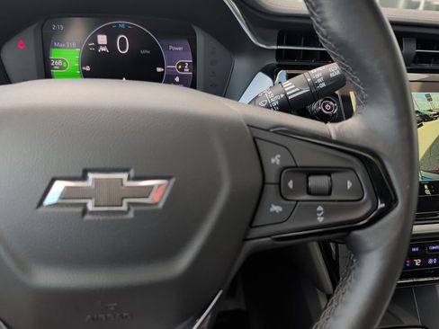 Used 2023 Chevrolet Bolt EUV Premier w/ Sun & Sound Package FWD image 27