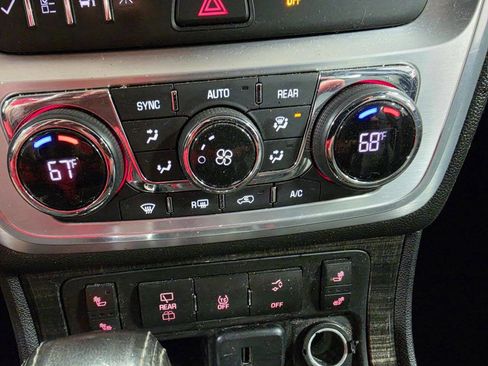 Used 2016 GMC Acadia SLT AWD/4WD image 30