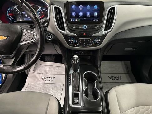 Used 2019 Chevrolet Equinox LT w/ Sun & Navigation Package AWD/4WD image 18