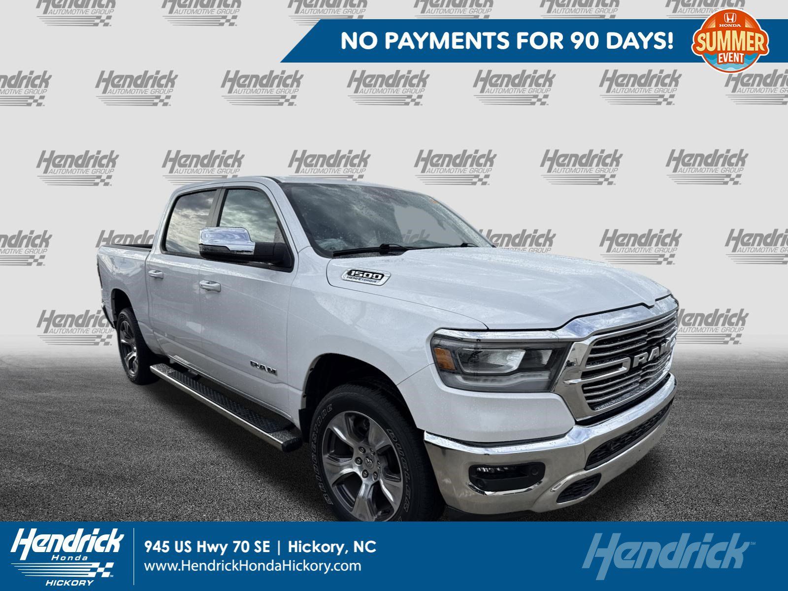 Used 2023 RAM 1500 Laramie AWD/4WD image 1