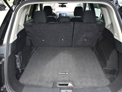 Used 2023 Nissan Rogue S AWD/4WD image 21