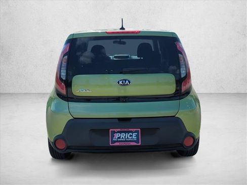 Used 2016 Kia Soul w/ Convenience Package FWD image 4