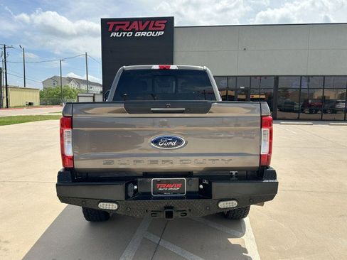 Used 2019 Ford F250 Lariat w/ Lariat Ultimate Package AWD/4WD image 7