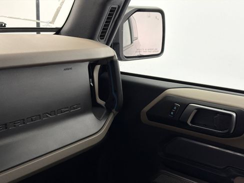 Used 2023 Ford Bronco Wildtrak AWD/4WD image 27