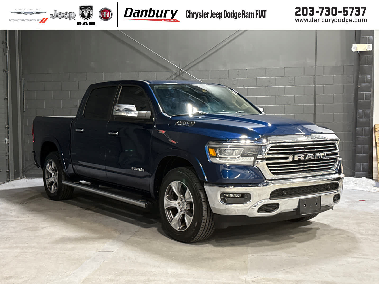 Used 2021 RAM 1500 Laramie AWD/4WD image 1
