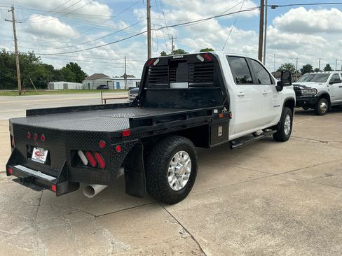 Used 2022 Chevrolet Silverado 2500 LT w/ Convenience Package AWD/4WD image 6