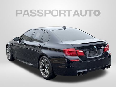Used 2013 BMW M5 image 2