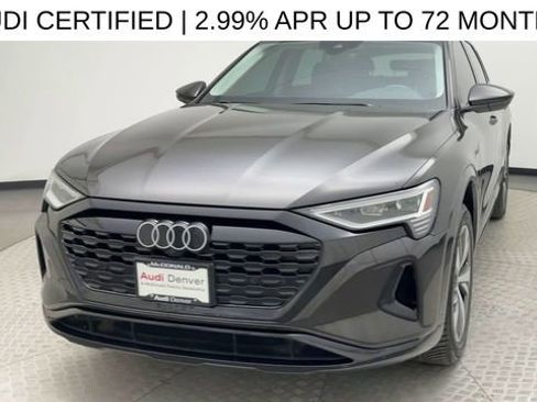 Used 2024 Audi Q8 e-tron Premium image 7