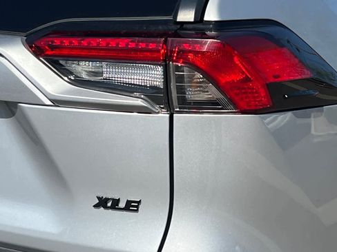 Used 2023 Toyota RAV4 XLE FWD image 33