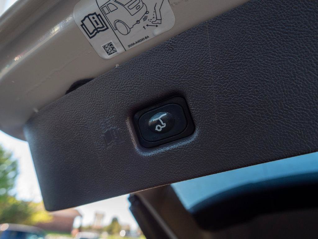 Used 2020 Lincoln Nautilus Reserve FWD image 12